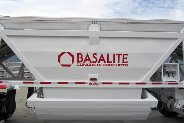 Fleet lettering and graphics by Arrowhead Signs